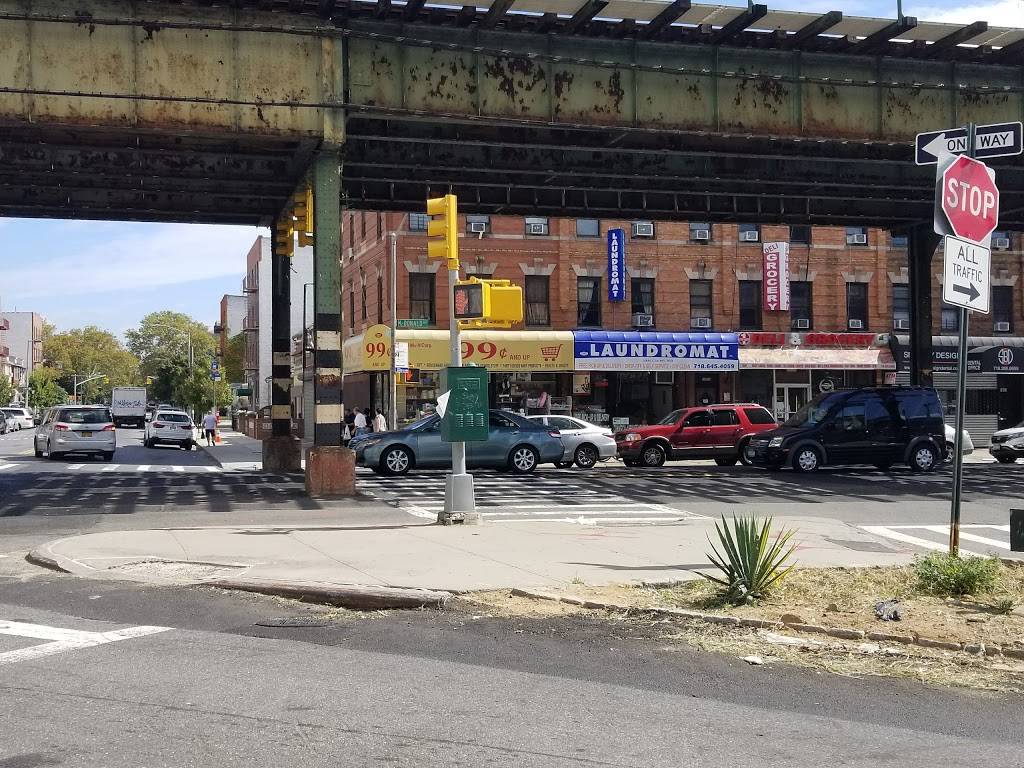 One Stop Shop Chickens | restaurant | 1601 McDonald Ave, Brooklyn, NY 11230, USA | 7186456940 OR +1 718-645-6940