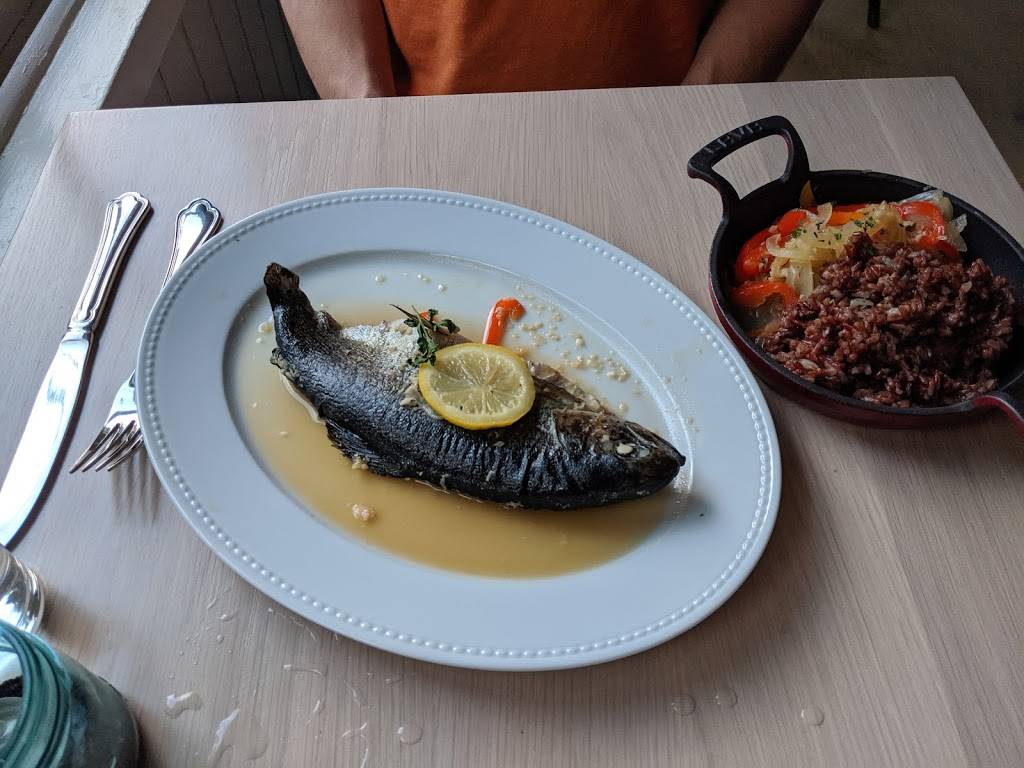 The Crooked Pine | restaurant | 30 Shore Rd, Ogunquit, ME 03907, USA | 2076467021 OR +1 207-646-7021