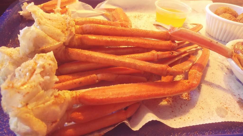 Steves seafood and oysters | restaurant | 925 N Bay St, Eustis, FL 32726, USA | 3526024587 OR +1 352-602-4587