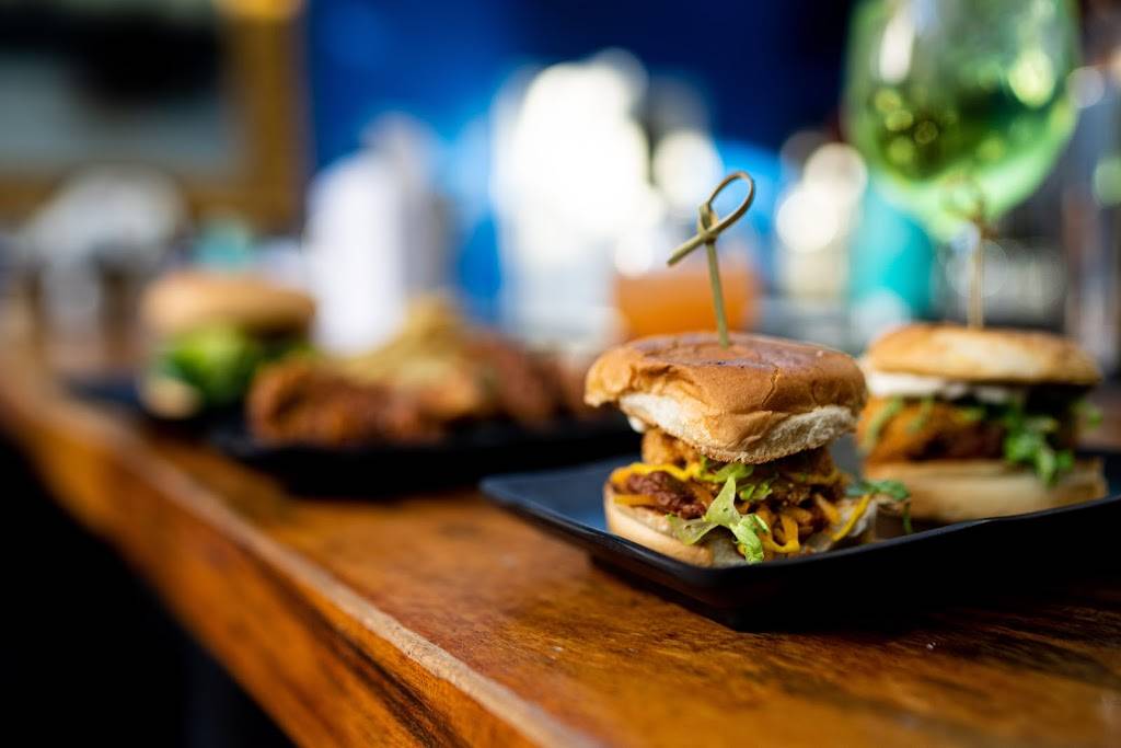 Solstice Restaurant & Bar | restaurant | 1980 Union St, San Francisco, CA 94123, USA | 4158298650 OR +1 415-829-8650