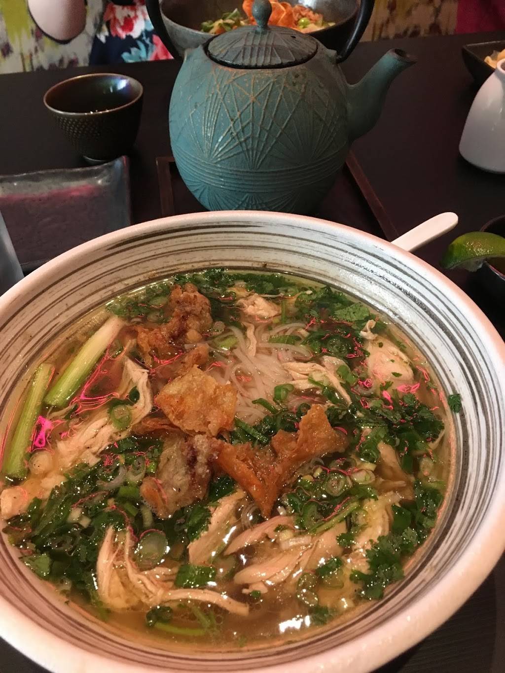 Sushi Pop | restaurant | 119 E Lyman Ave, Winter Park, FL 32789, USA | 3212032282 OR +1 321-203-2282