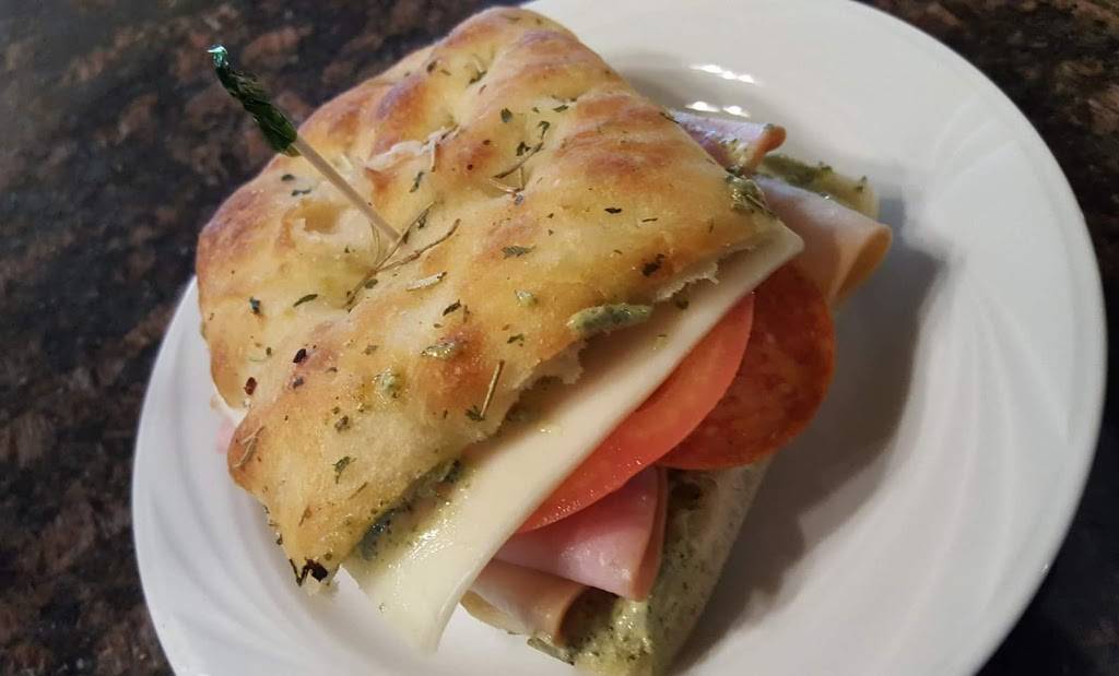 Main Street Daily Grind Coffeehouse and Cafe | cafe | 215 E Main St, Front Royal, VA 22630, USA | 5406353556 OR +1 540-635-3556