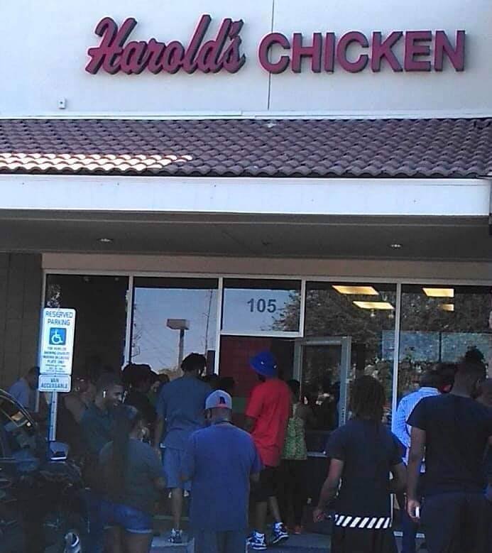 Harolds Chicken | meal takeaway | 1635 E Baseline Rd suite 105, Phoenix, AZ 85042, USA | 6026751082 OR +1 602-675-1082