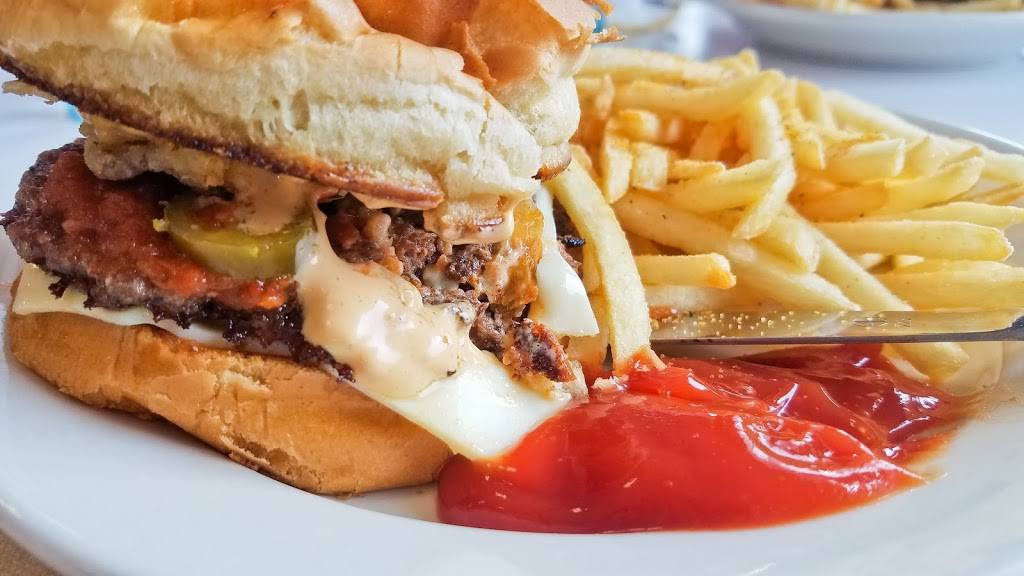 Steak n Shake | restaurant | 281 University Blvd, Round Rock, TX 78664, USA | 5123888818 OR +1 512-388-8818