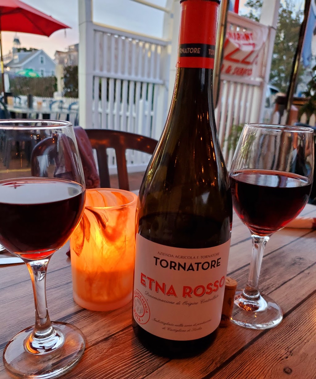 Aldos Restaurant | restaurant | 130 Chapel St, New Shoreham, RI 02807, USA | 4014665871 OR +1 401-466-5871