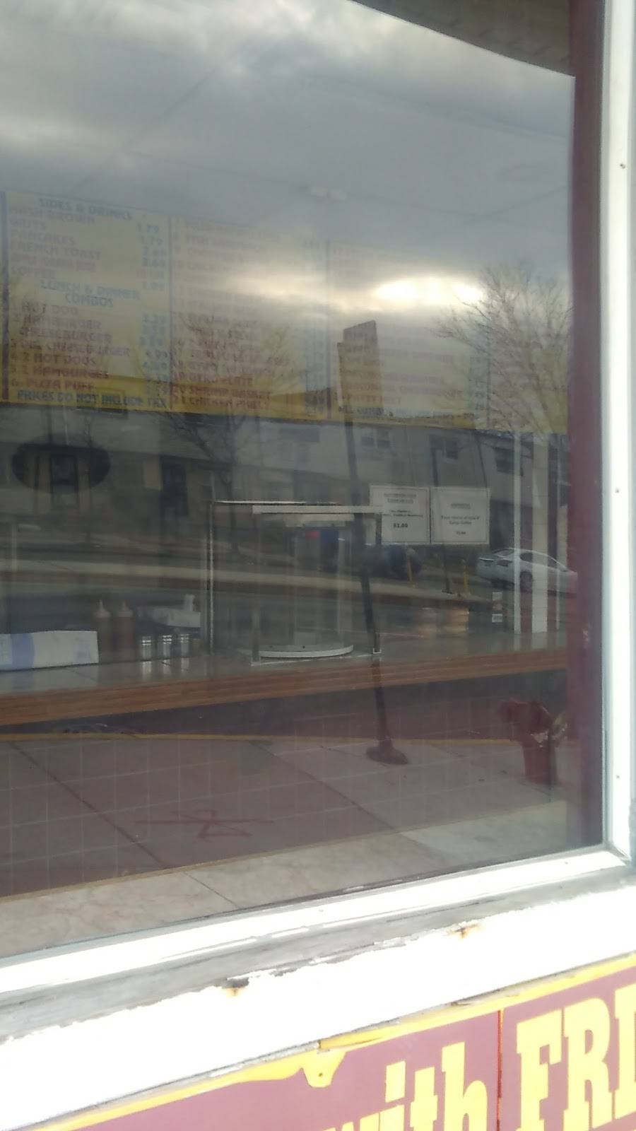 Maxwell Express | restaurant | 1058 W 87th St, Chicago, IL 60620, USA | 7739620810 OR +1 773-962-0810