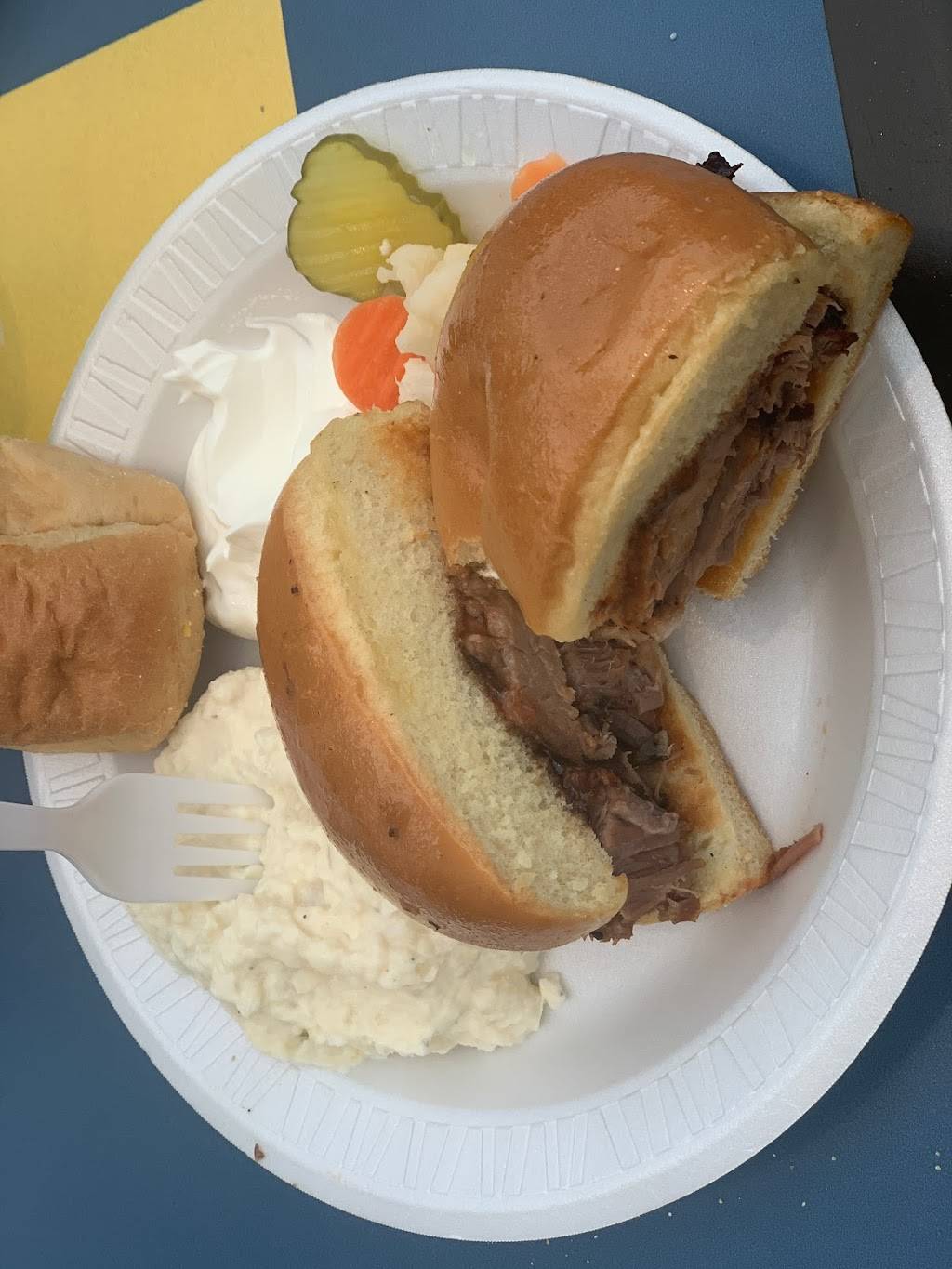 Grill N Shout BBQ | restaurant | 6909 N Loop 1604 E #2069, San Antonio, TX 78247, USA | 2107767768 OR +1 210-776-7768