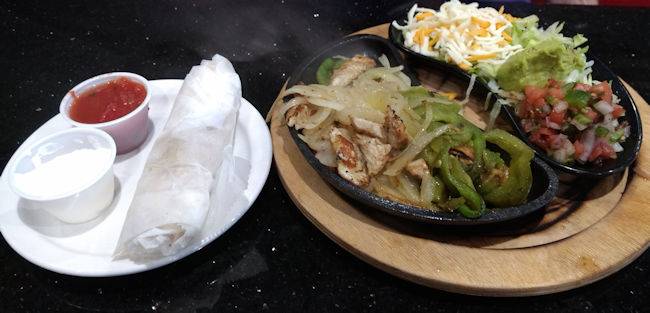 Whiskey Wings St.Pete | restaurant | 10400 Roosevelt Blvd N, St. Petersburg, FL 33716, USA | 7279143863 OR +1 727-914-3863