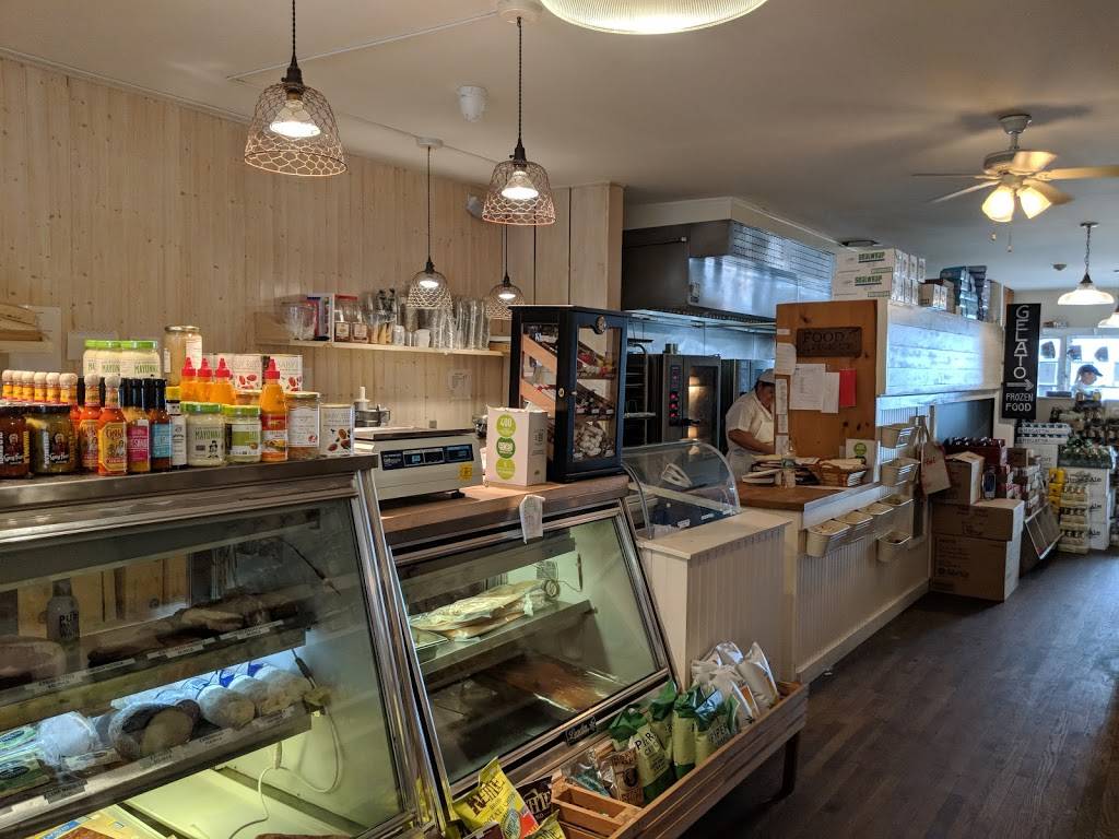 Marie Eiffel Market | restaurant | 184 N Ferry Rd, Shelter Island, NY 11964, USA | 6317490003 OR +1 631-749-0003