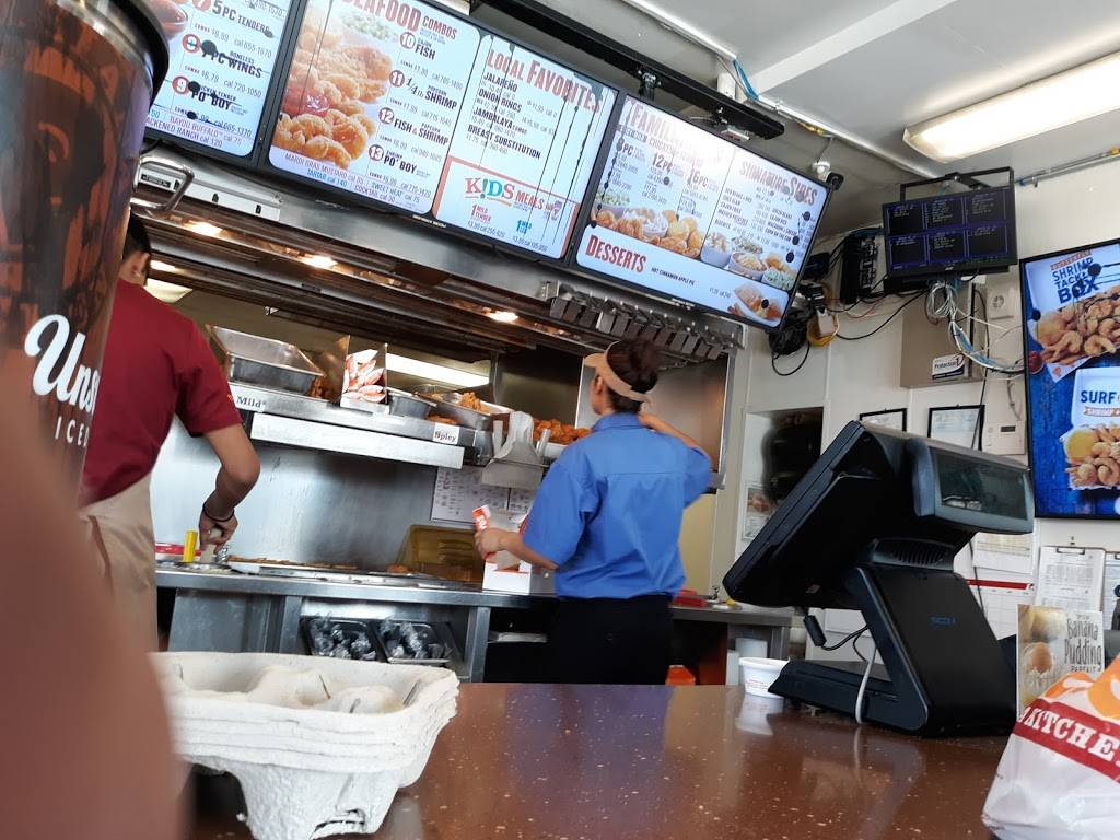 Popeyes Louisiana Kitchen | restaurant | 4400 Federal Blvd, Denver, CO 80211, USA | 3034770124 OR +1 303-477-0124