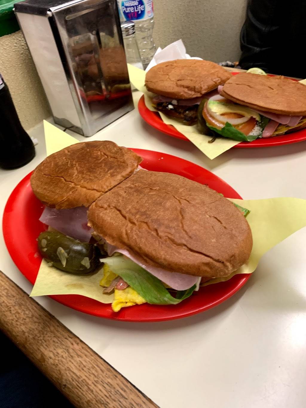 Taqueria La Fiesta | restaurant | 3479, 1180 S Bristol St #106, Santa Ana, CA 92704, USA | 7145492505 OR +1 714-549-2505