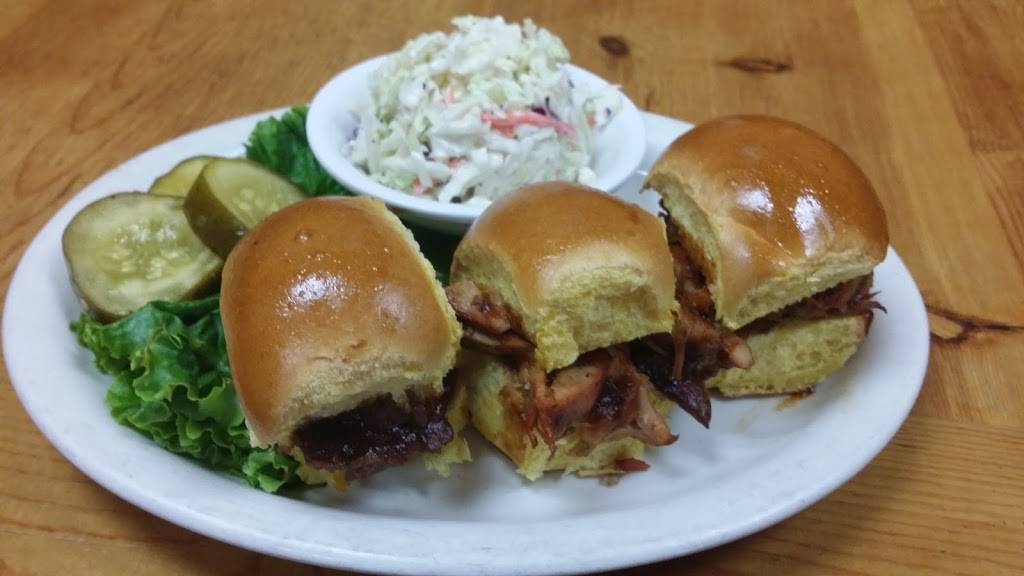 Barbecue Company Grill and Catering | restaurant | 1699 WI-83, Hartford, WI 53027, USA | 2627514777 OR +1 262-751-4777