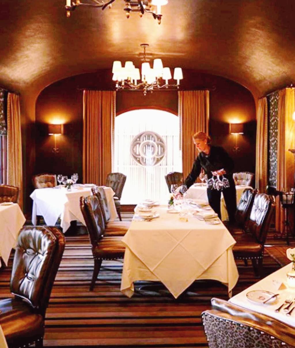 The Hobbit | restaurant | 2932 E Chapman Ave, Orange, CA 92869, USA | 7149971972 OR +1 714-997-1972