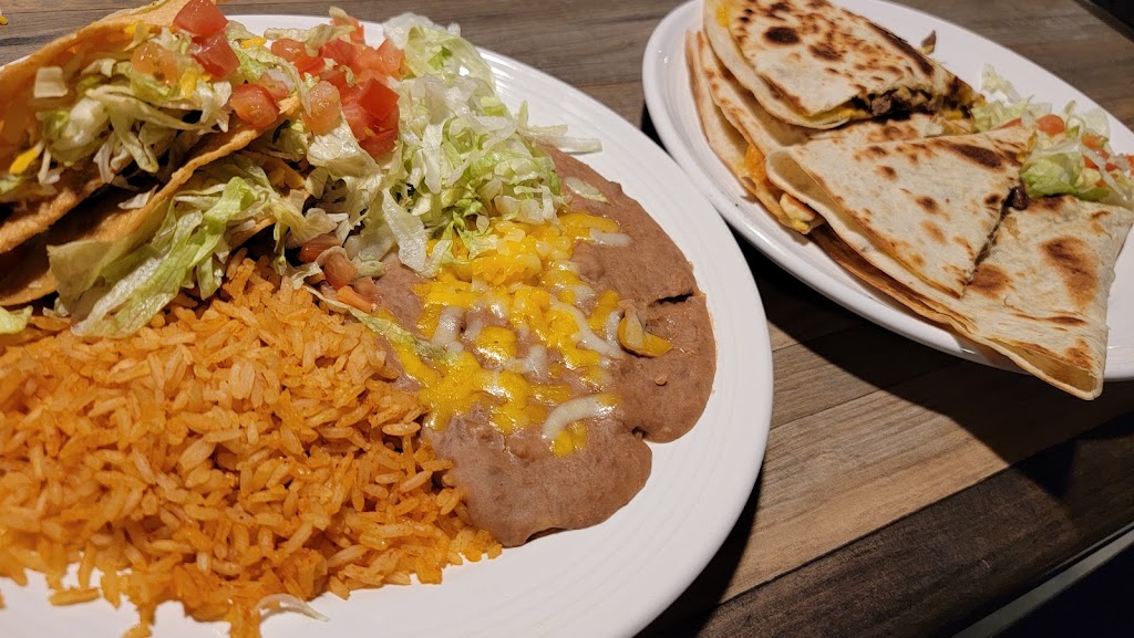 Someburros | restaurant | 2836 S Signal Butte Rd, Mesa, AZ 85209, USA | 4805979098 OR +1 480-597-9098