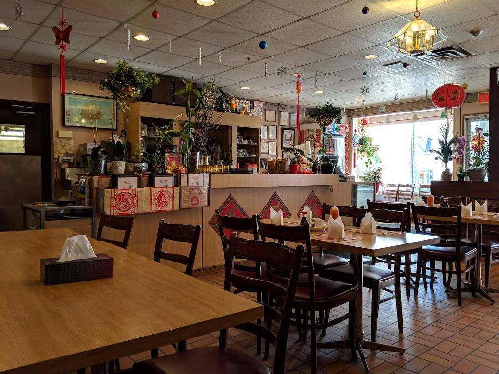 Mei King Restaurant | restaurant | 82 Margaret Ave, Kitchener, ON N2H 4H4, Canada | 5197436431 OR +1 519-743-6431