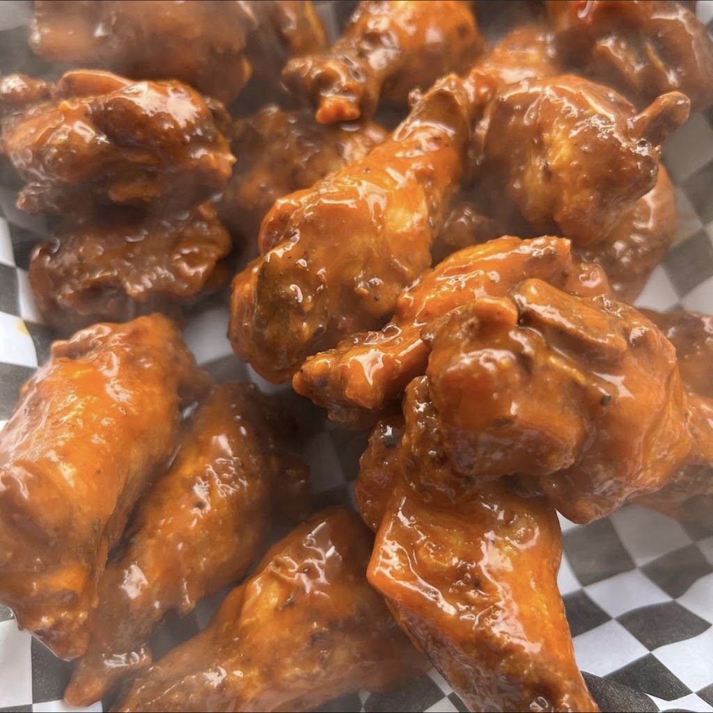 RAX ON RAX WINGS | restaurant | 100 Ericson Ct, Arcata, CA 95521, USA | 7077192566 OR +1 707-719-2566