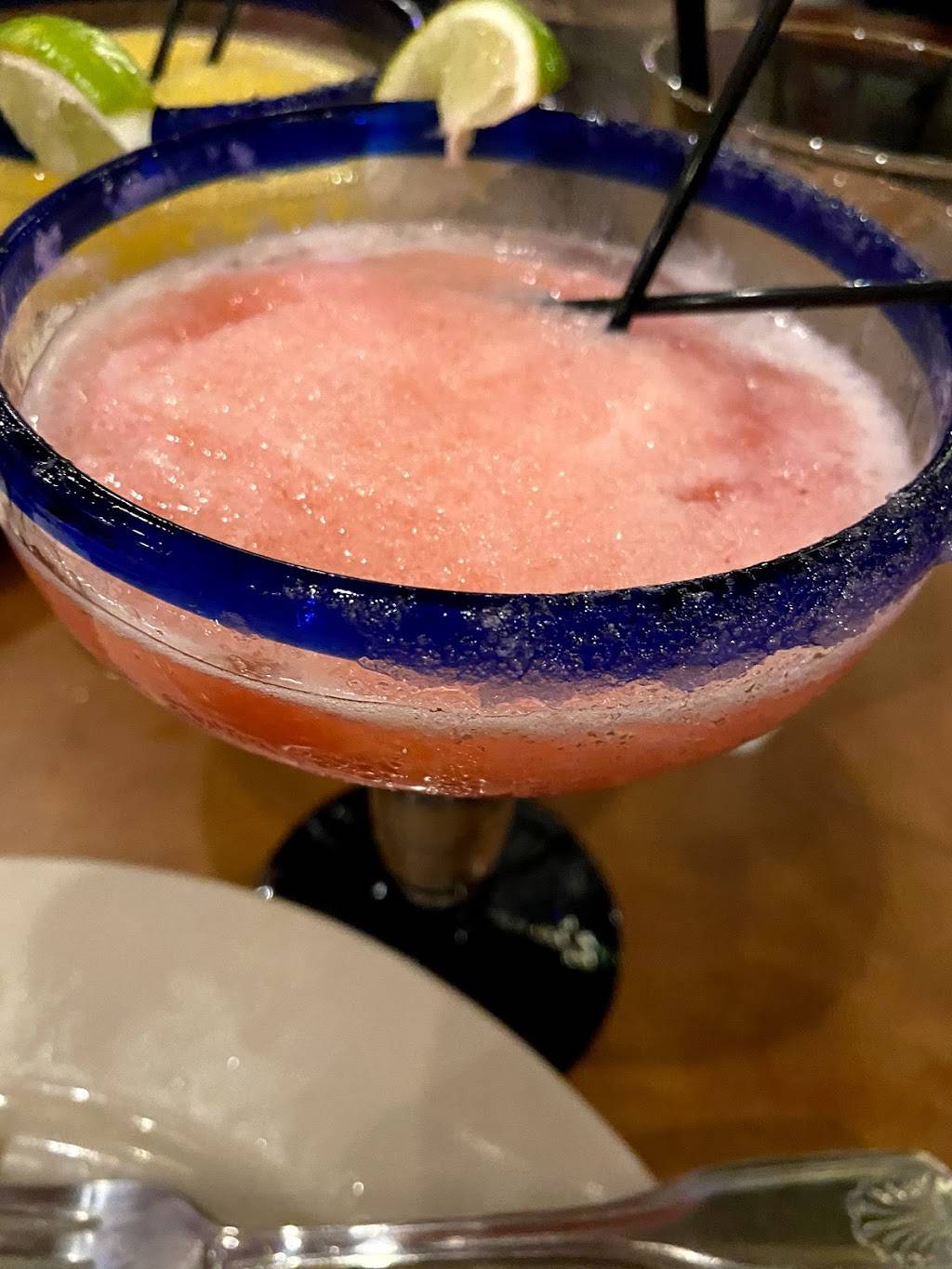 Salsa Restaurant & Bar | restaurant | 2270 Vindale Rd, Tavares, FL 32778, USA | 3526092666 OR +1 352-609-2666