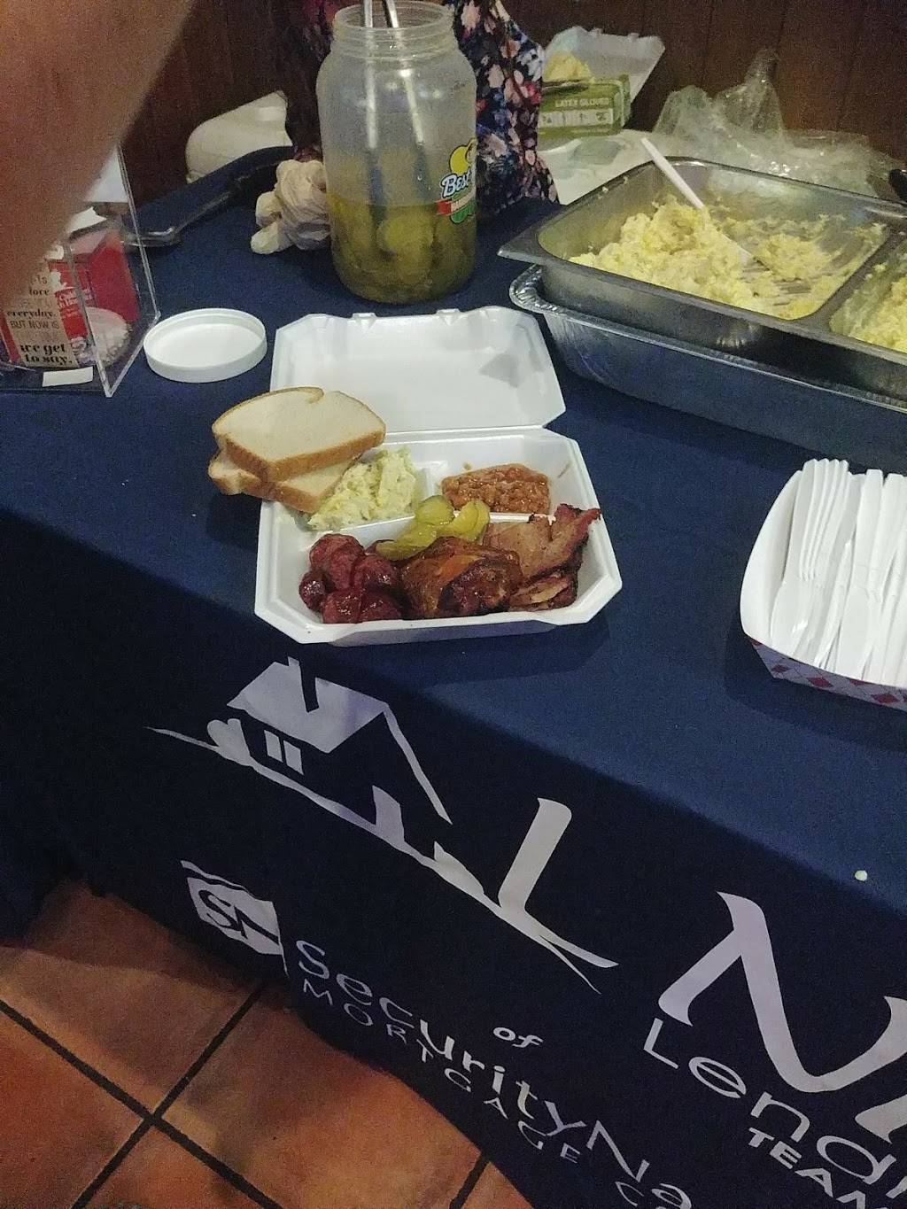 Round Rock Tavern | restaurant | 113 W Main St, Round Rock, TX 78664, USA | 5122559777 OR +1 512-255-9777