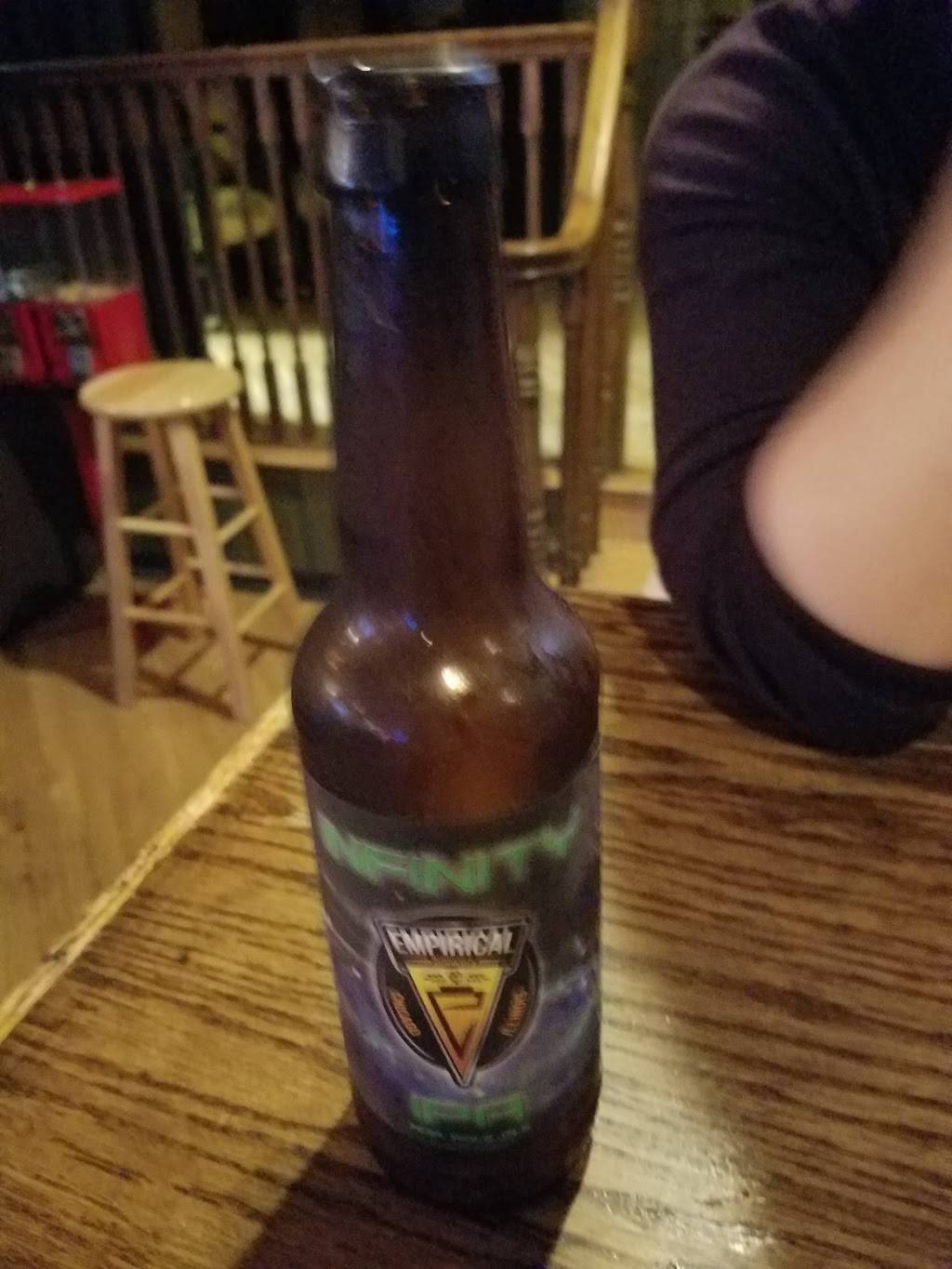 Claddagh Ring Pub | night club | 2306 W Foster Ave, Chicago, IL 60625, USA | 7732714794 OR +1 773-271-4794