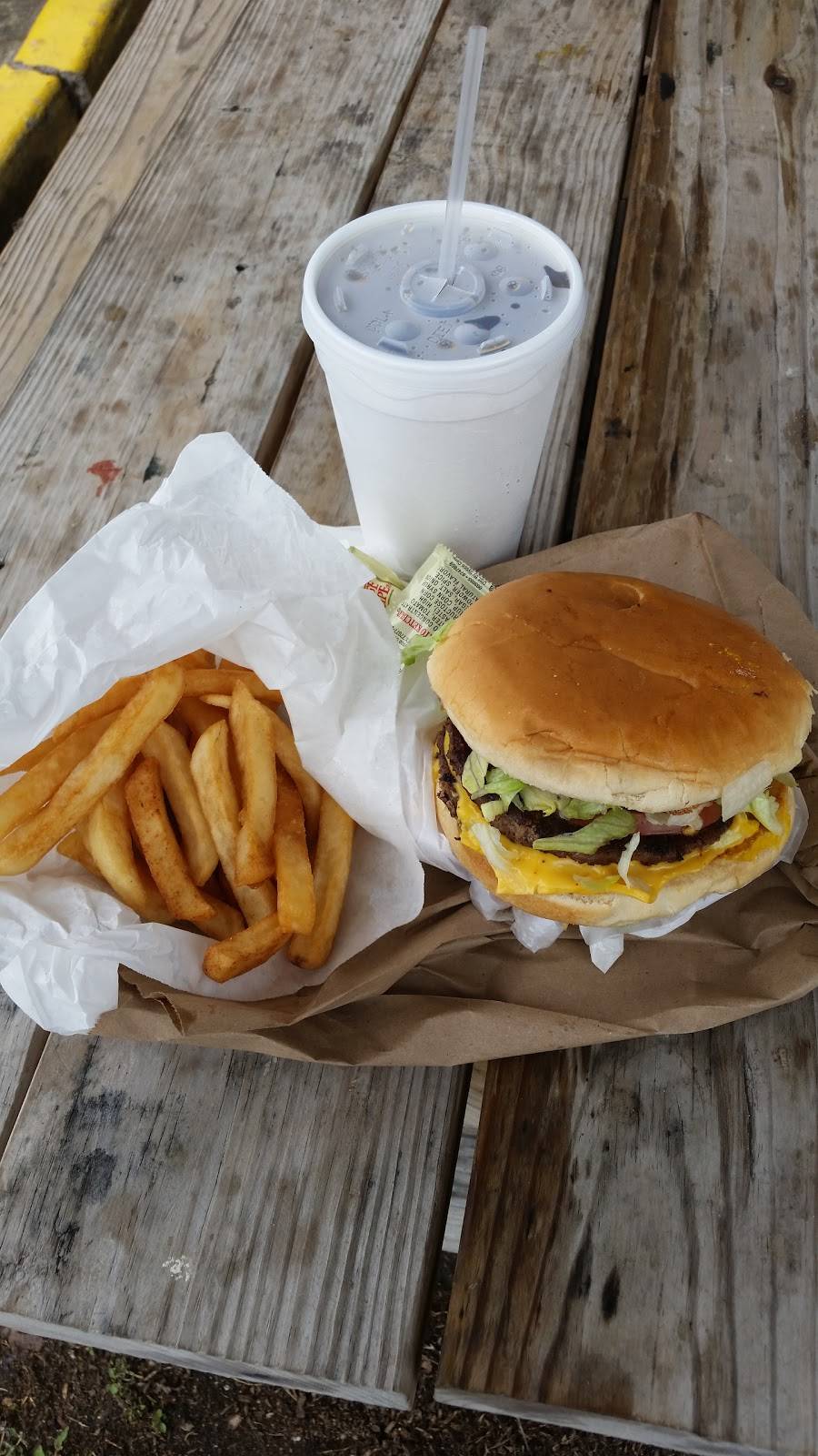 Someburger | restaurant | 745 E 11th St, Houston, TX 77008, USA | 7138620019 OR +1 713-862-0019