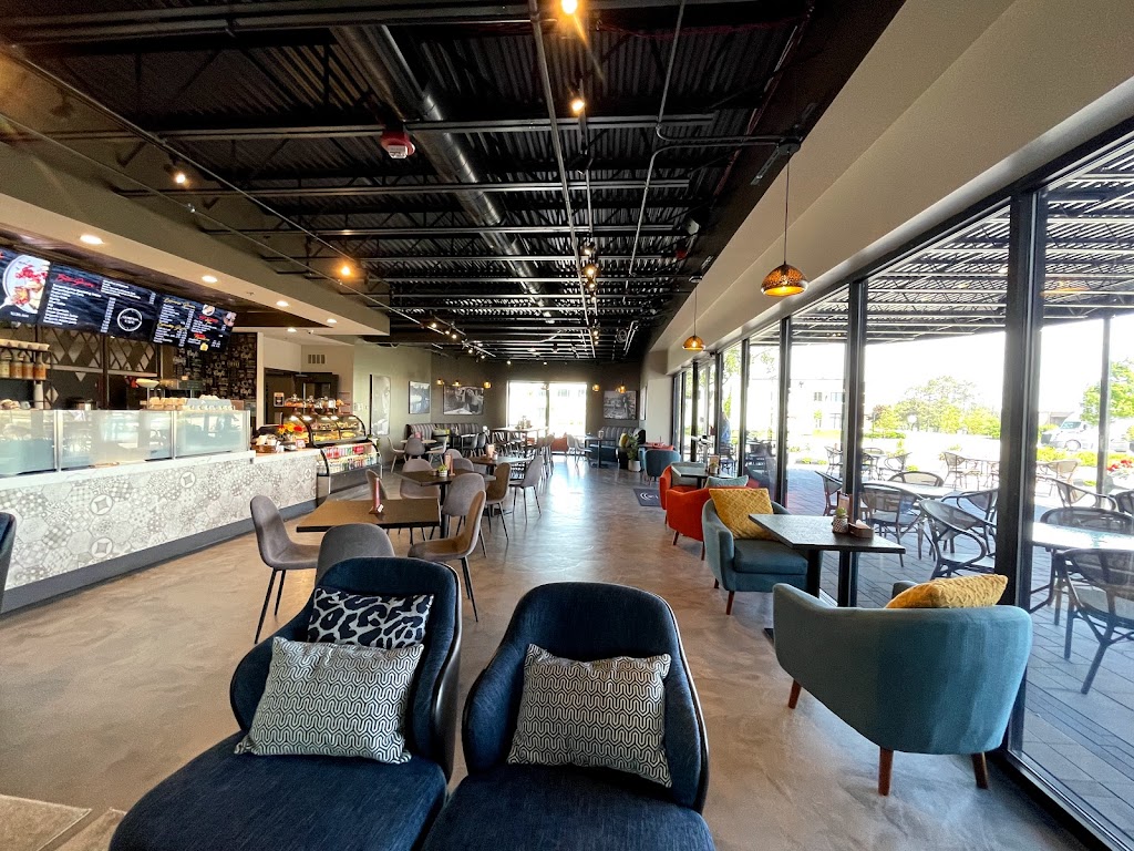 Compass Arena | restaurant | 625 Joliet Rd, Willowbrook, IL 60527, USA | 6305239933 OR +1 630-523-9933