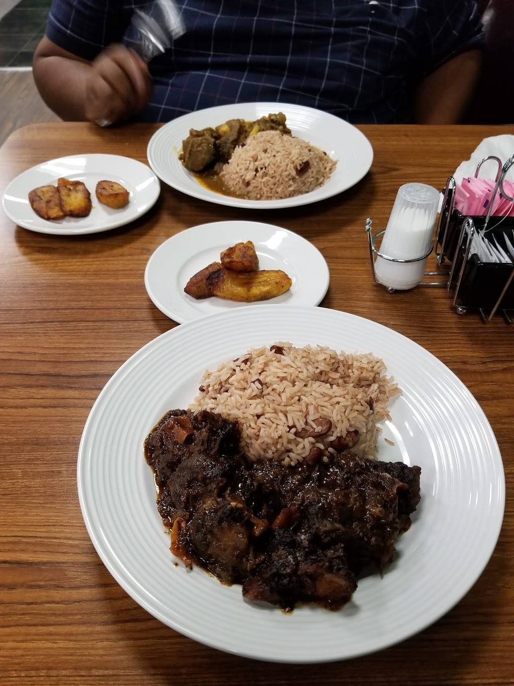 Jamaica Mon (Caribbean Cuisine) | restaurant | 6679 Dixie Hwy Unit C, Fairfield, OH 45014, USA | 5137957725 OR +1 513-795-7725