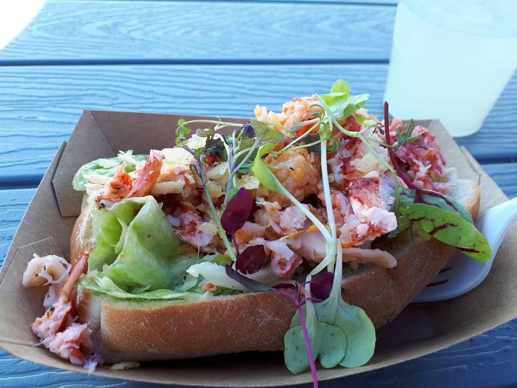 Restaurant Marina Boucherville | restaurant | 535 Boulevard Marie-Victorin, Boucherville, QC J4B 8T4, Canada | 4504494616 OR +1 450-449-4616