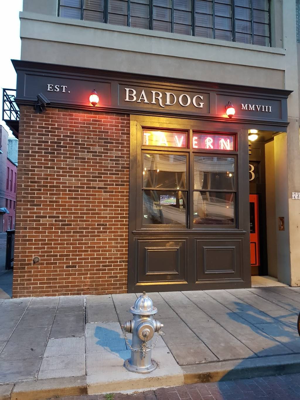 Bardog Tavern | restaurant | 73 Monroe Ave, Memphis, TN 38103, USA | 9012758752 OR +1 901-275-8752
