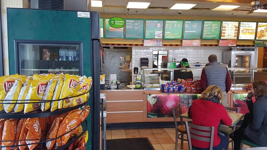 Subway | restaurant | 2401 WI-25, Menomonie, WI 54751, USA | 7152351800 OR +1 715-235-1800