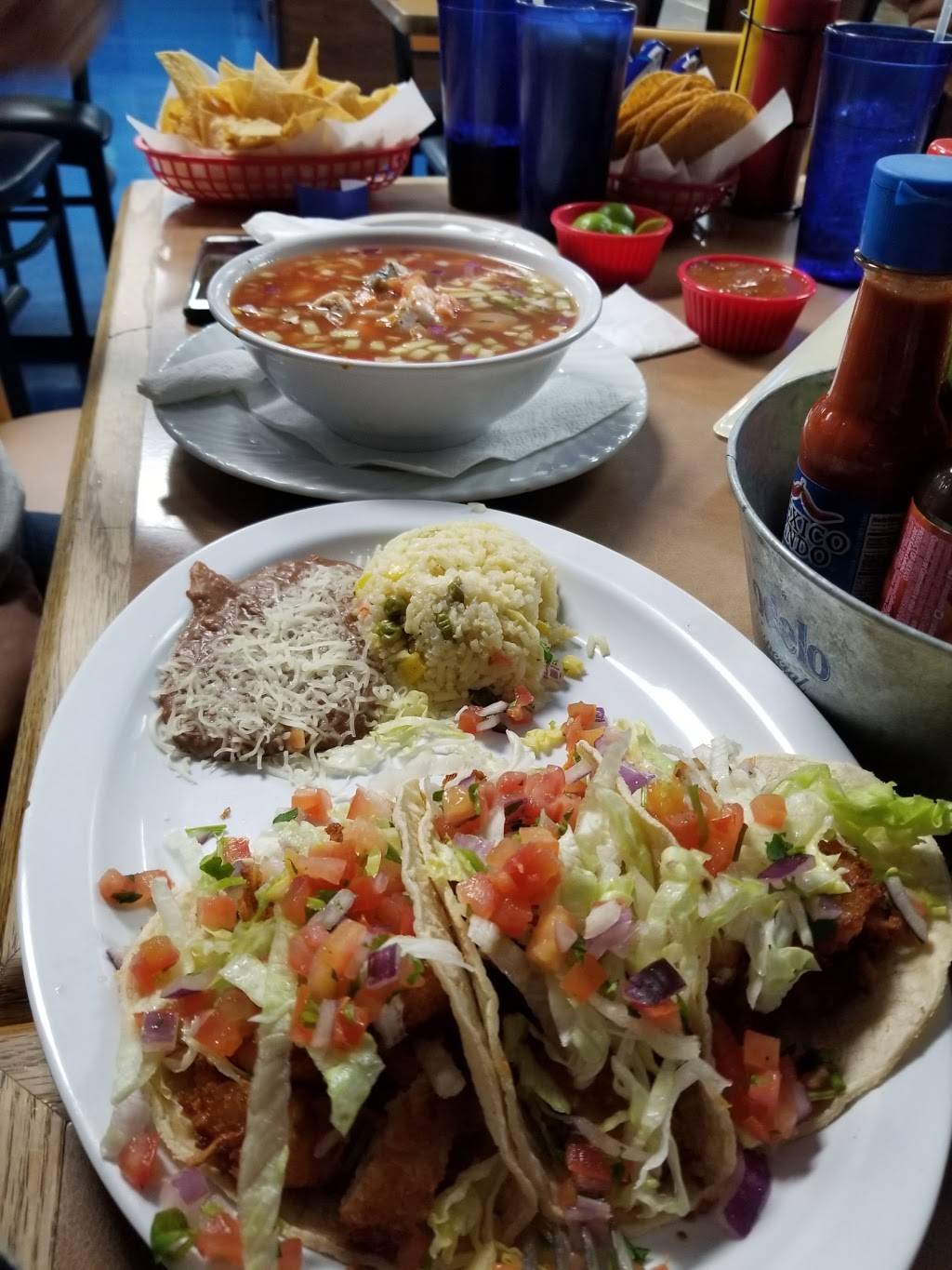 Mariscos Vuelve A La Vida | restaurant | 5630 W Camelback Rd, Glendale, AZ 85301, USA | 6233228436 OR +1 623-322-8436