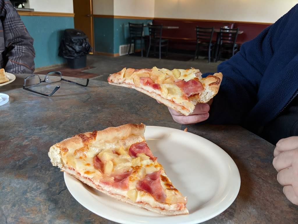 Falbo Bros Pizza | meal delivery | 3286 Crosspark Rd, Coralville, IA 52241, USA | 3196262788 OR +1 319-626-2788