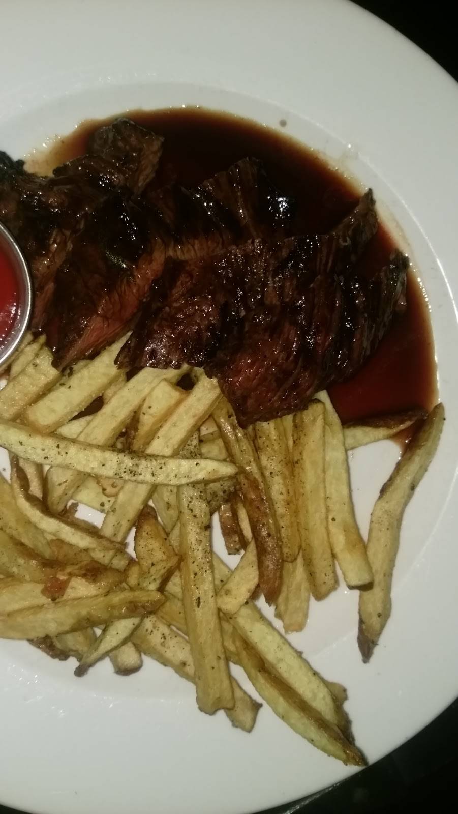 Navy Yard Bistro | restaurant | 1 6th St, Charlestown, MA 02129, USA | 6172420036 OR +1 617-242-0036