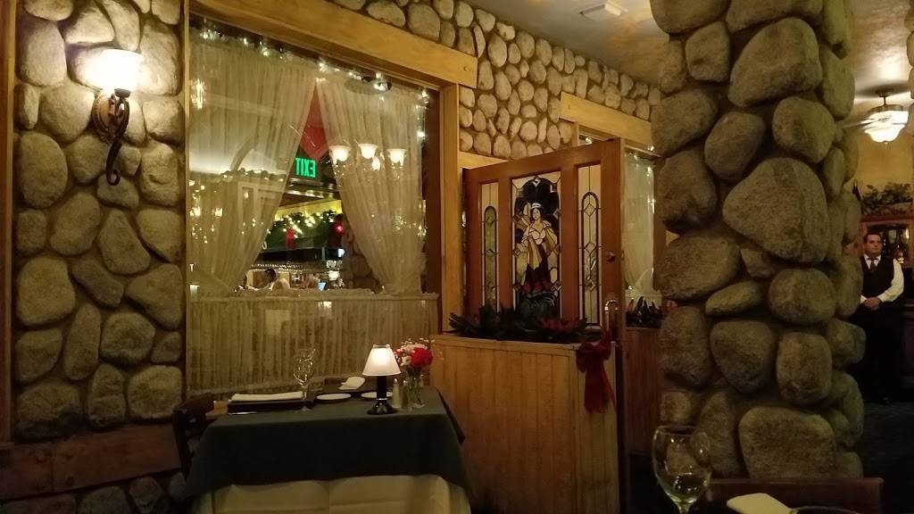 Castellis | restaurant | 73098 CA-111, Palm Desert, CA 92260, USA | 7607733365 OR +1 760-773-3365