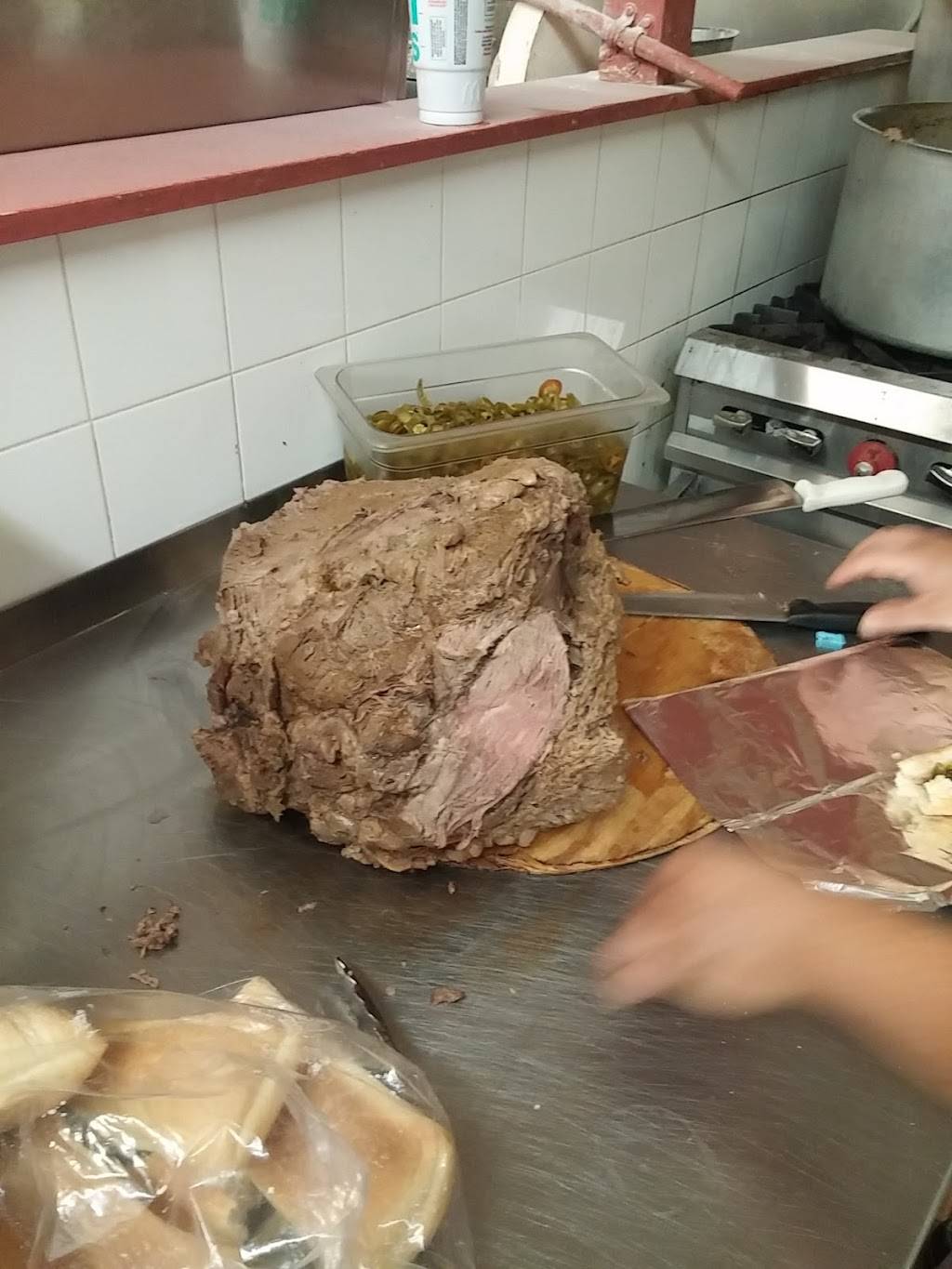 Village Pizza | restaurant | 17260 Oak Park Ave # 1, Tinley Park, IL 60477, USA | 7085324440 OR +1 708-532-4440