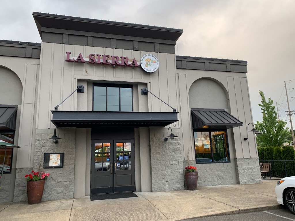 La Sierra Mexican Restaurant & Cantina | restaurant | 705 N Springbrook Rd Bldg C, Newberg, OR 97132, USA | 5034876458 OR +1 503-487-6458