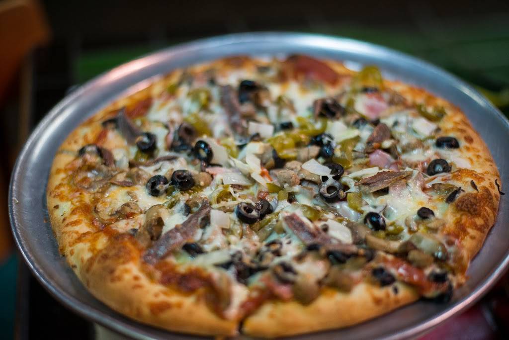 Mount Dora Pizza & Subs | restaurant | 2718 W Old US Hwy 441, Mt Dora, FL 32757, USA | 3523835303 OR +1 352-383-5303