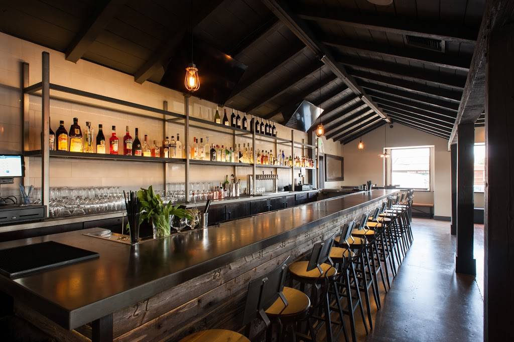 Manhattan House | restaurant | 1019 Manhattan Beach Blvd, Manhattan Beach, CA 90266, USA | 3105742277 OR +1 310-574-2277