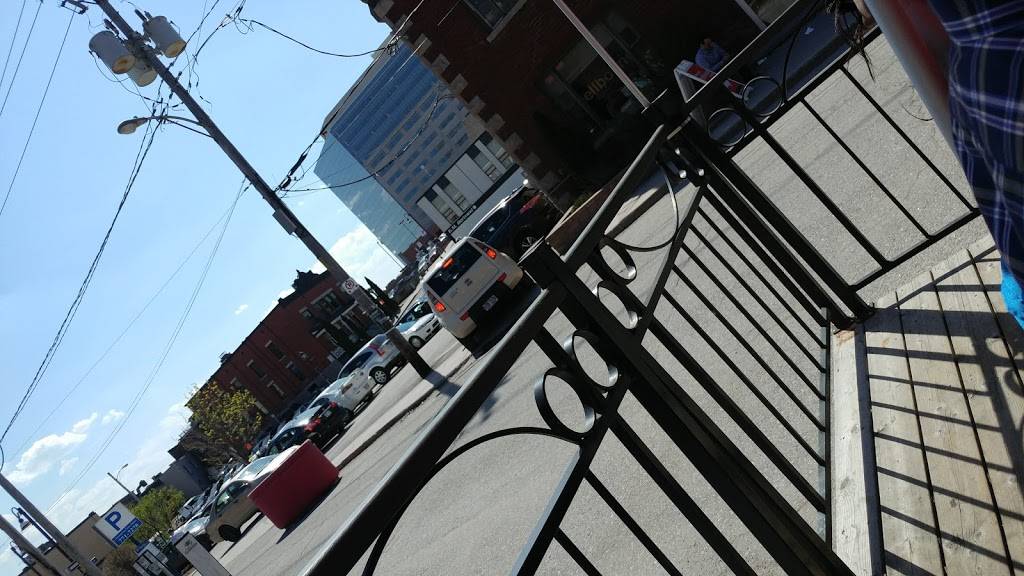 Pizzaza | restaurant | 36 Rue Laval, Gatineau, QC J8X 3G7, Canada | 8197710565 OR +1 819-771-0565