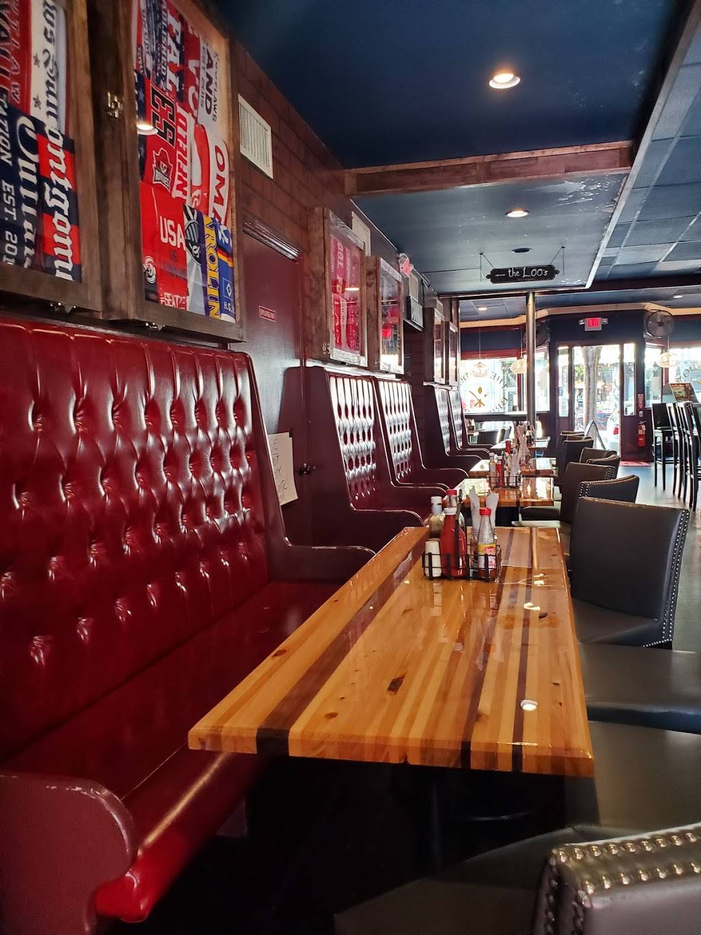 The London Bridge Pub | night club | 110 E Hargett St, Raleigh, NC 27601, USA | 9198386633 OR +1 919-838-6633