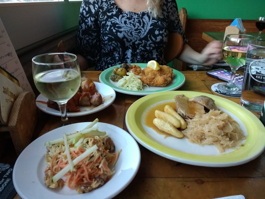 The Cask Cafe | restaurant | 206 S Robinson St, Richmond, VA 23220, USA | 8043552402 OR +1 804-355-2402