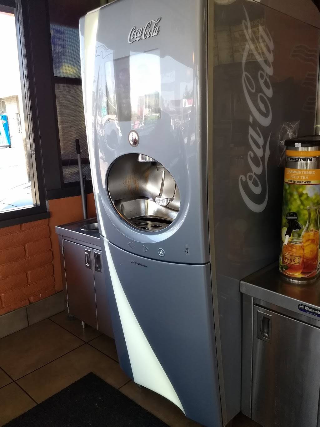 Jack in the Box | restaurant | 16945 San Fernando Mission Blvd, Granada Hills, CA 91344, USA | 8183639982 OR +1 818-363-9982