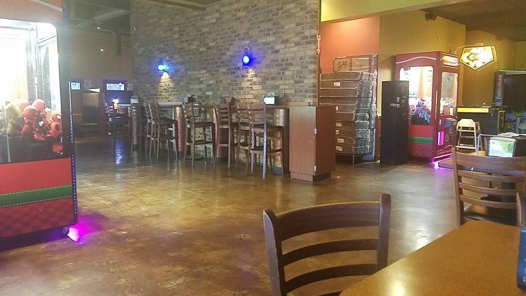 Me n eds Pizzeria | restaurant | 1290 N Lemoore Ave, Lemoore, CA 93245, USA | 5599243484 OR +1 559-924-3484