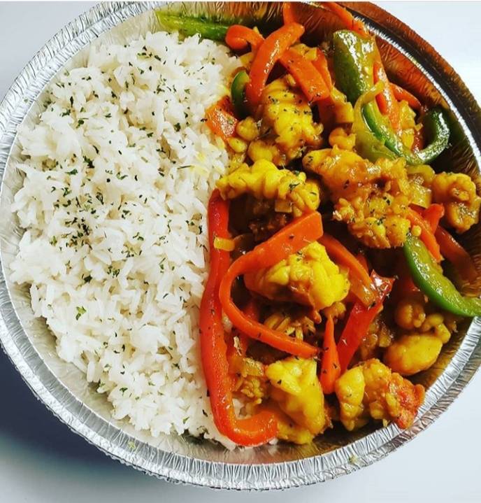 Flamin Grill House | restaurant | 24 Main St, Hempstead, NY 11550, USA | 5164839452 OR +1 516-483-9452