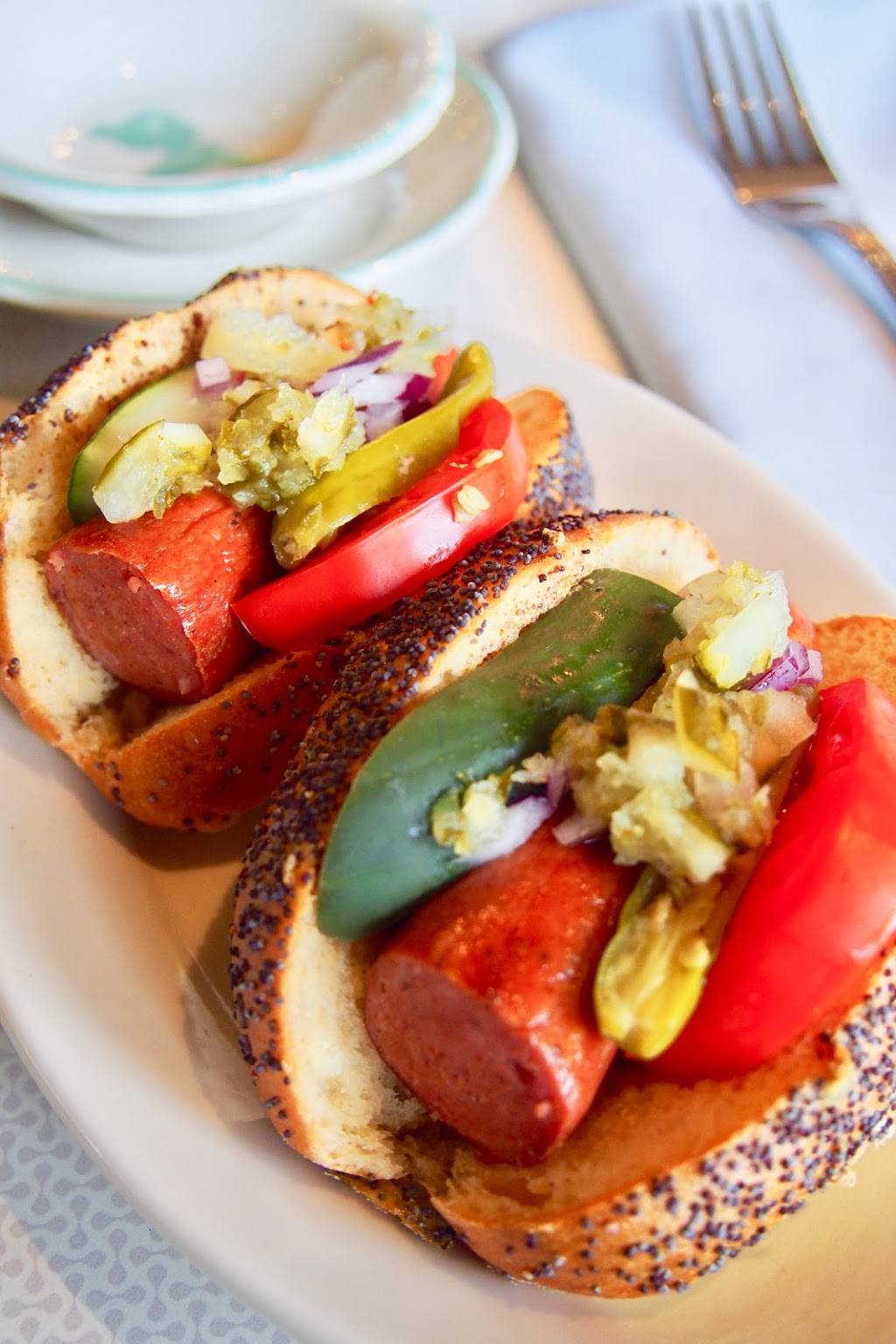 Mint & Liberty Diner | restaurant | 19101 CA-12, Sonoma, CA 95476, USA | 7079965949 OR +1 707-996-5949