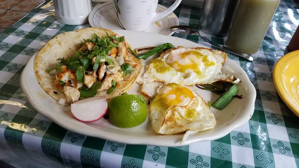 La Concha | restaurant | 2 W Main St, Elmsford, NY 10523, USA | 9145922335 OR +1 914-592-2335