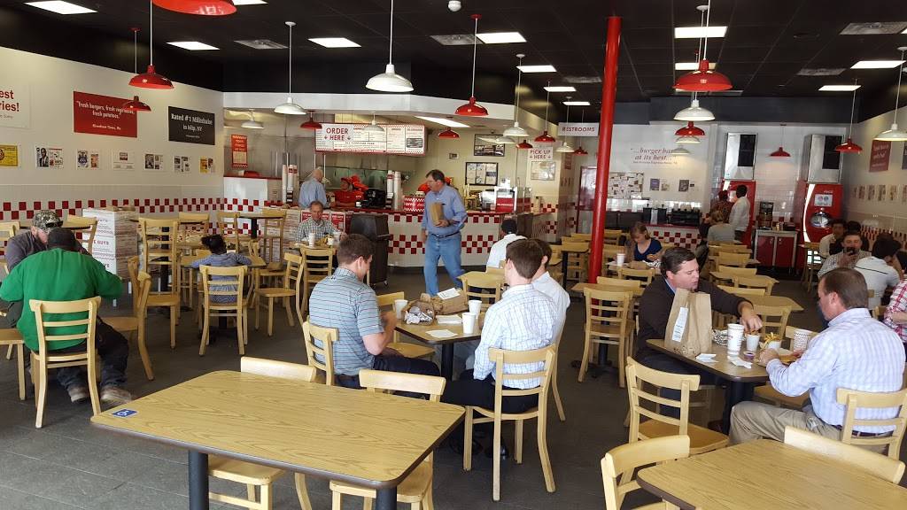 Five Guys | meal takeaway | 1715 Post Oak Blvd, Houston, TX 77056, USA | 7139601525 OR +1 713-960-1525