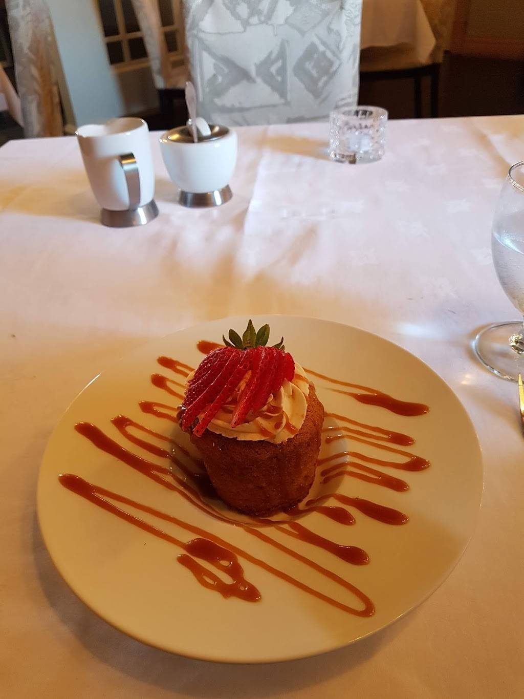 Restaurant Le Lupin | restaurant | 376 Rue Saint Georges, Trois-Rivières, QC G9A 2K6, Canada | 8193704740 OR +1 819-370-4740