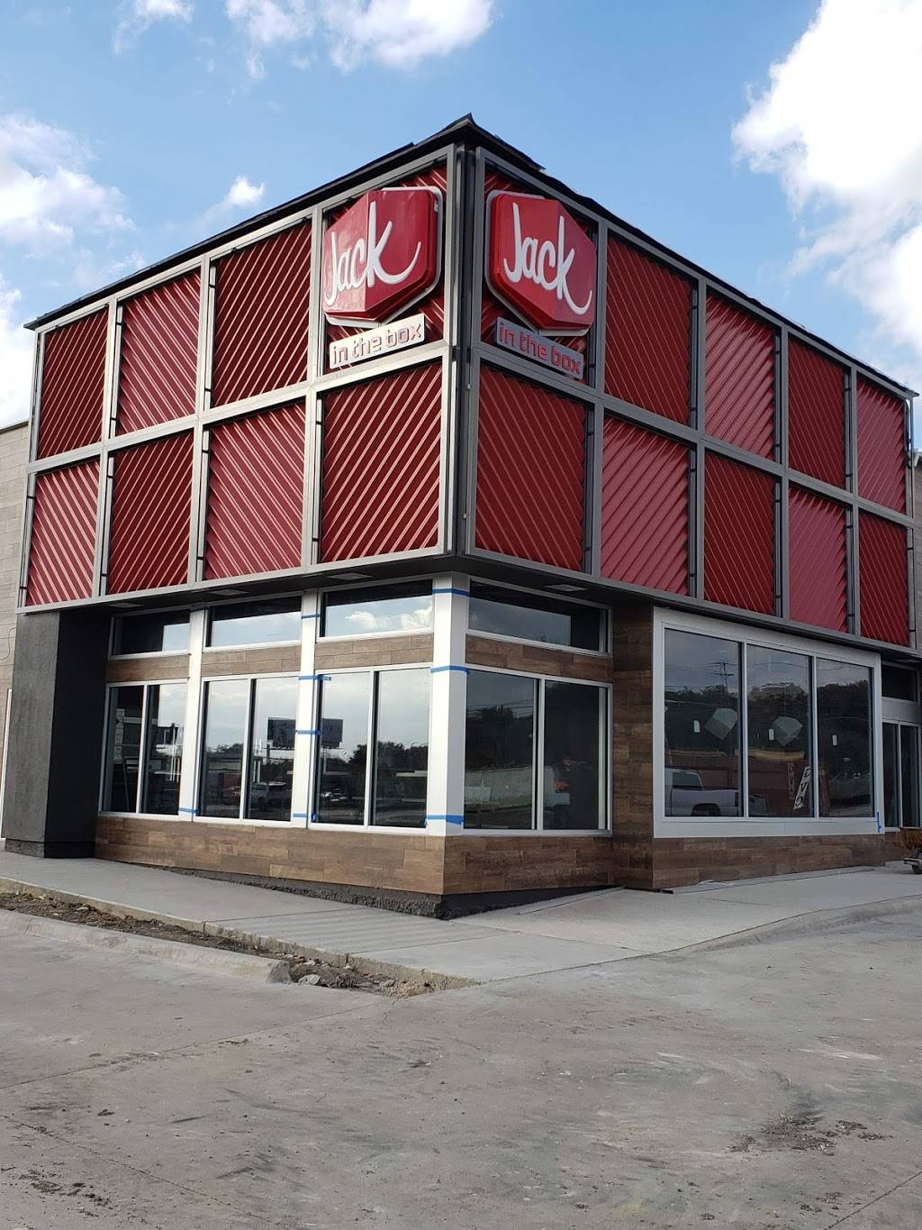 Jack in the Box | restaurant | 5757 N Jim Miller Rd, Dallas, TX 75228, USA | 2149573704 OR +1 214-957-3704