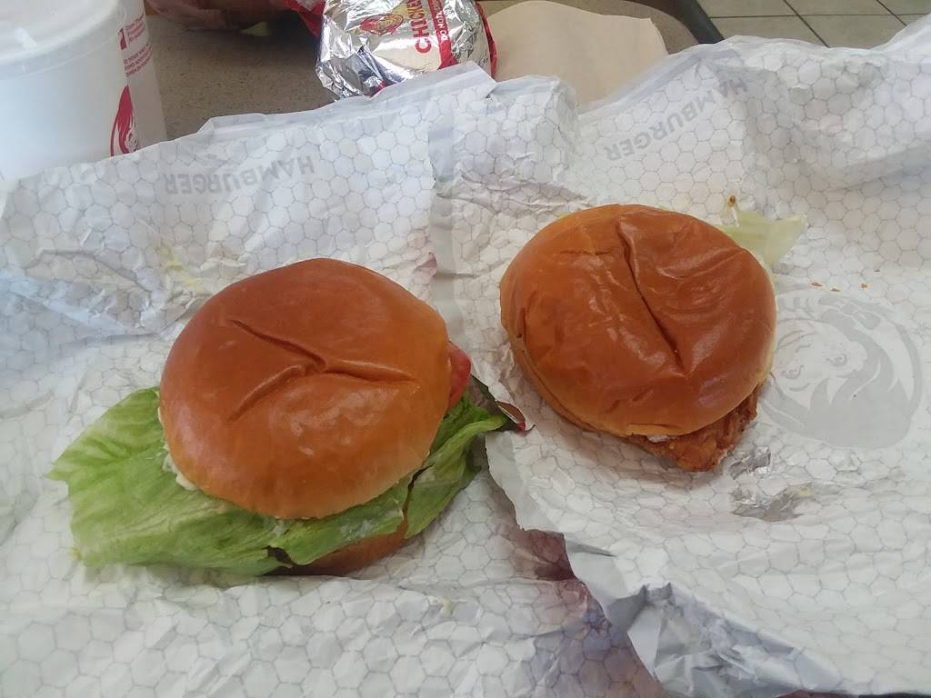 Wendys | restaurant | 2901 Lindbergh Blvd, Springfield, IL 62704, USA | 2175465516 OR +1 217-546-5516