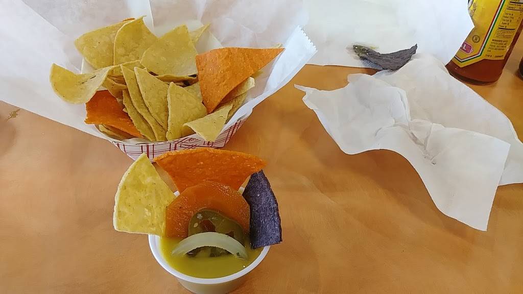 Pinatas Mexican Grill | restaurant | 450 Sunrise Hwy, Massapequa Park, NY 11762, USA | 5165907332 OR +1 516-590-7332